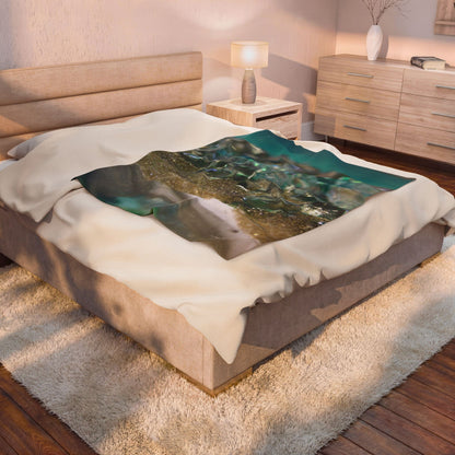 Dioptase Elegance - Velveteen Plush Blanket