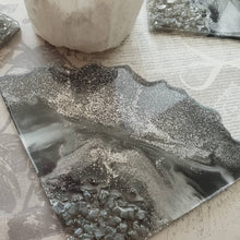 Load image into Gallery viewer, Resin Agate style Coasters