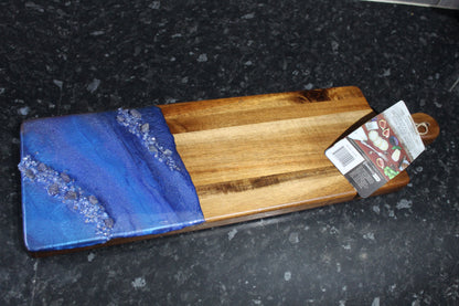 Tanzanite Acacia Serving board - Resin Charcuterie Board
